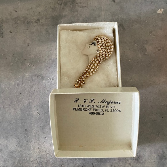 Vintage Brooch Beautiful Art Deco Flapper signed Lois Porcelain Crystals 3” - Picture 9 of 10